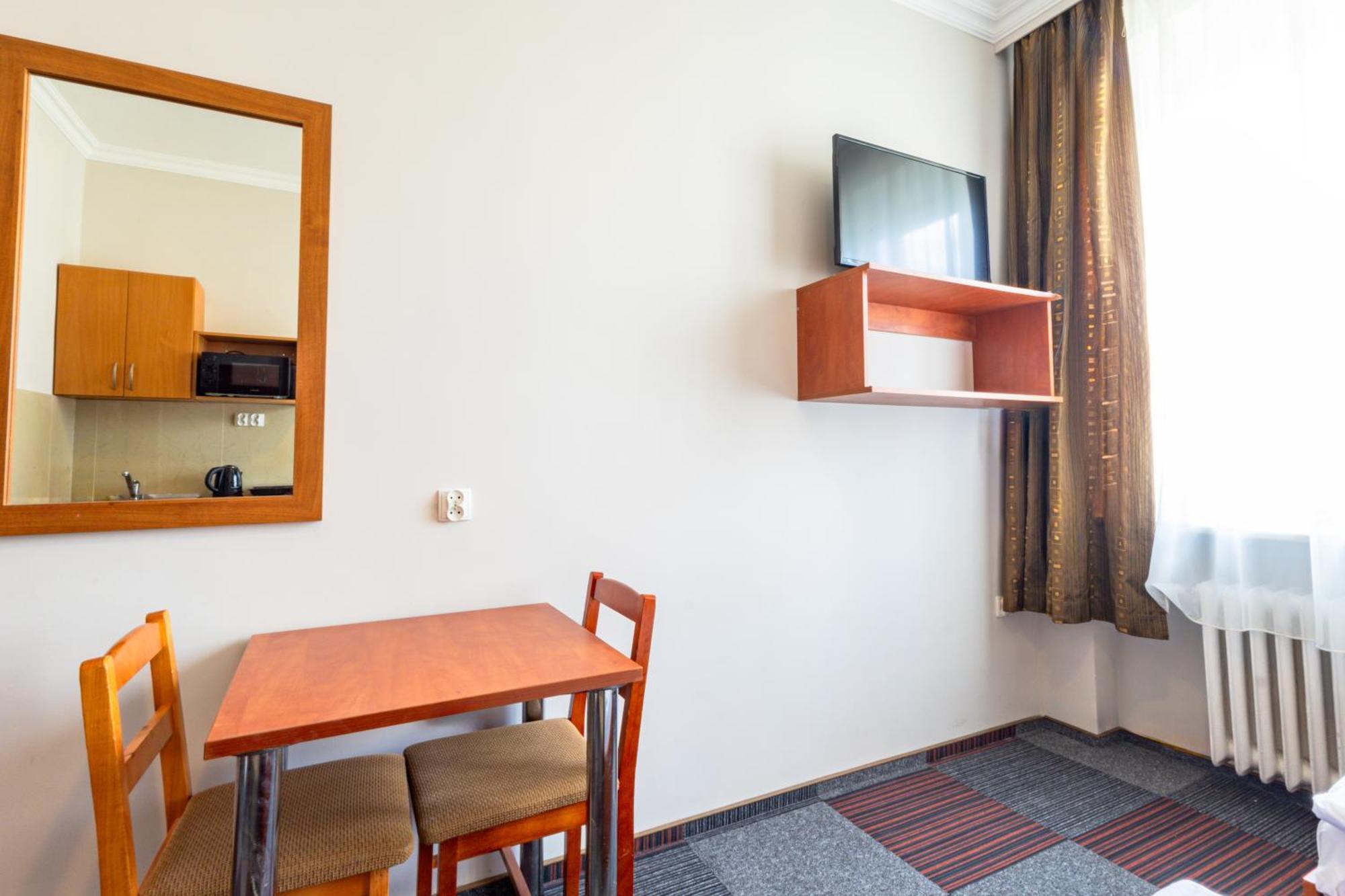 Noclegi Stadion Bed & Breakfast Warsaw Luaran gambar