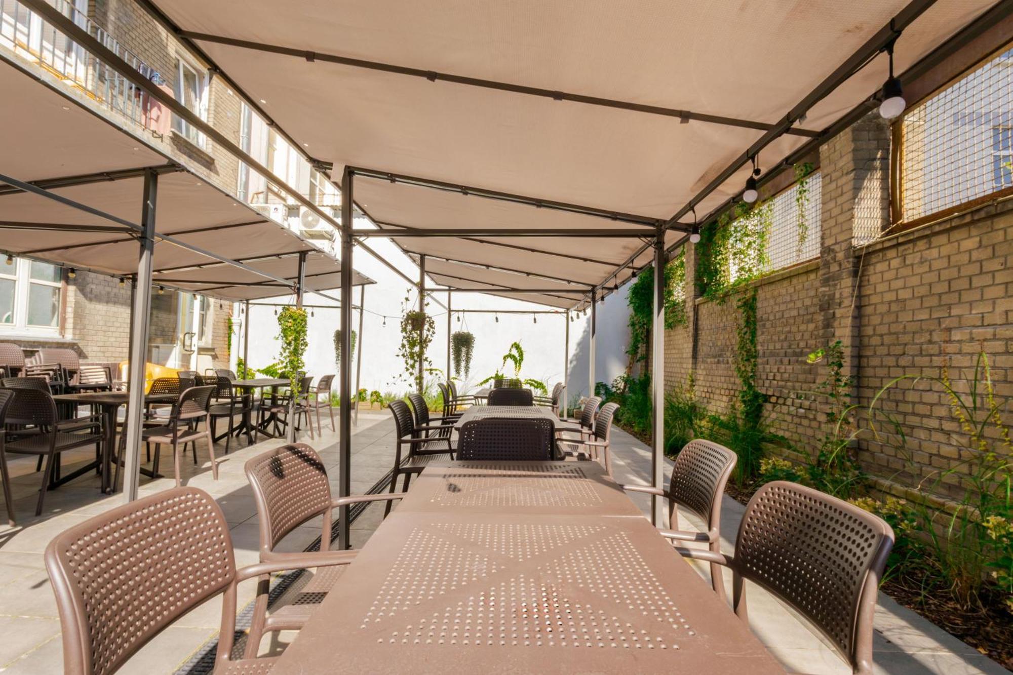 Noclegi Stadion Bed & Breakfast Warsaw Luaran gambar