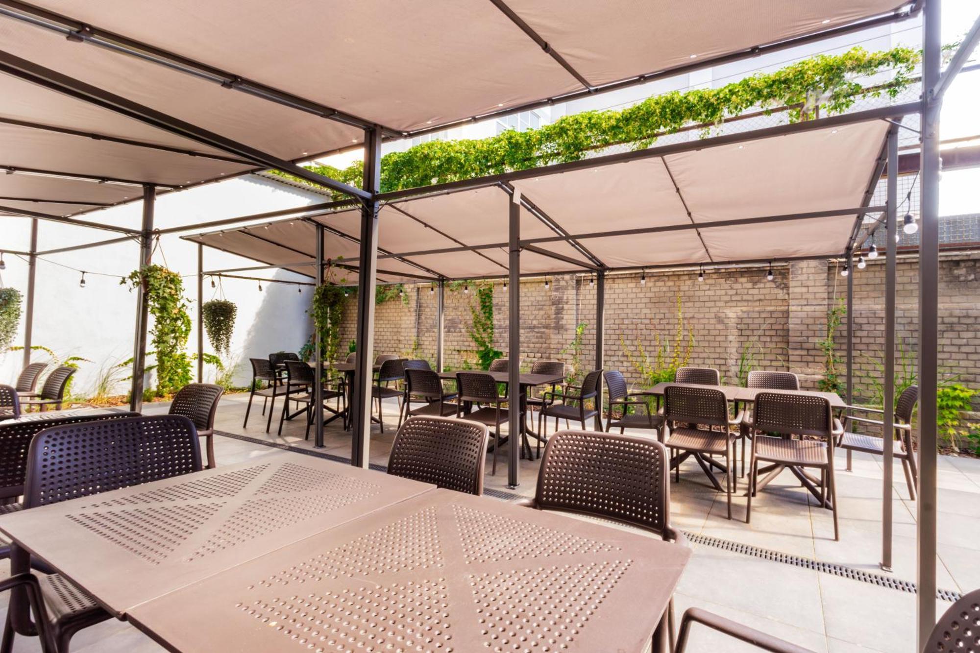 Noclegi Stadion Bed & Breakfast Warsaw Luaran gambar