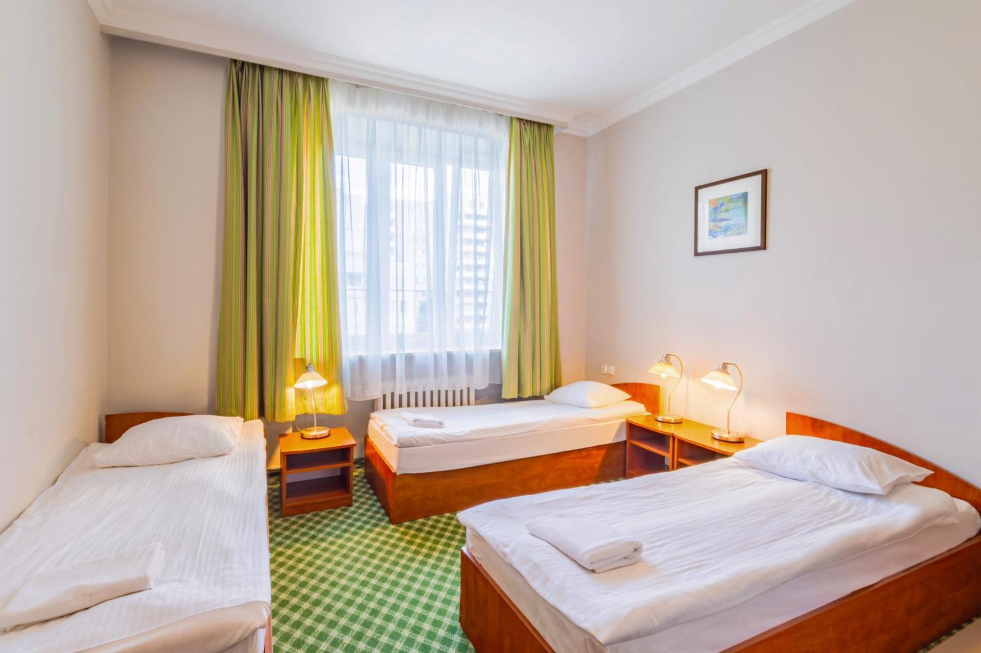 Noclegi Stadion Bed & Breakfast Warsaw Luaran gambar
