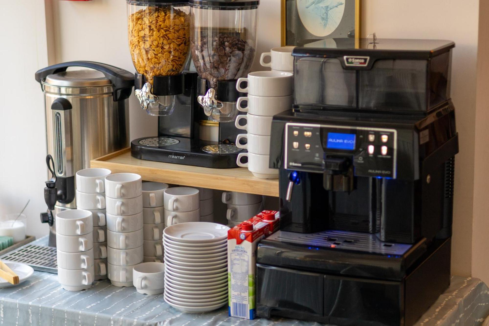 Noclegi Stadion Bed & Breakfast Warsaw Luaran gambar